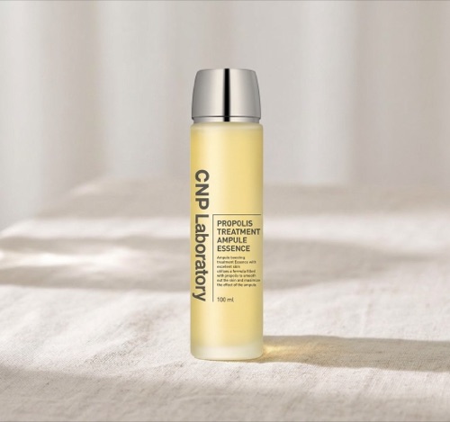 Nước Thần Keo Ong CNP Laboratory Treatment Ampule Essence